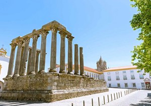 Stadt Evora: Tempel von Diana ist ein ____ Ruine