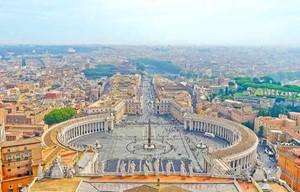 Piazza San Pietro: Einer der ________ Plätze der Welt